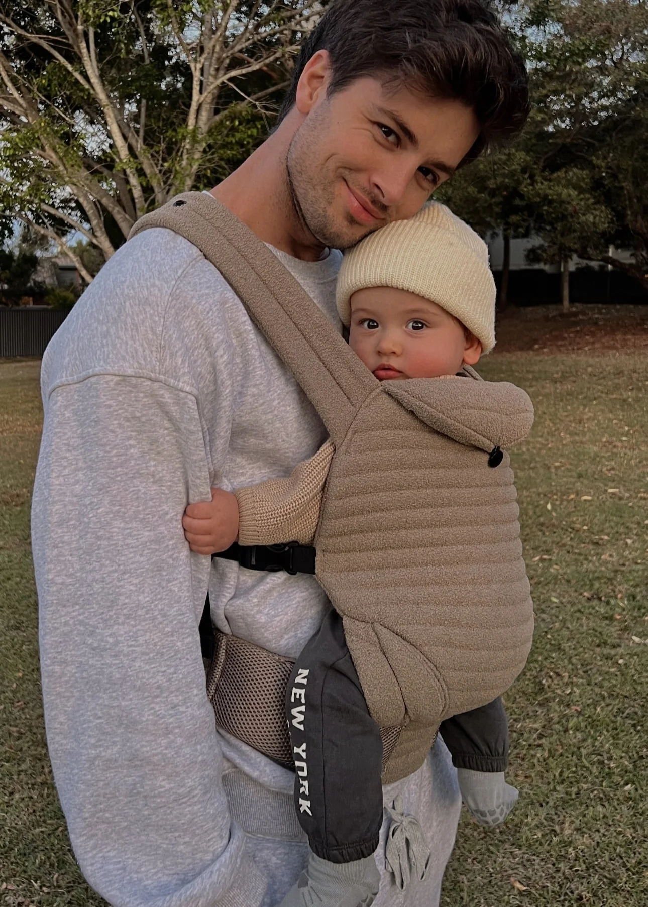 The Armadillo Baby Carrier - Oyster - Image 9