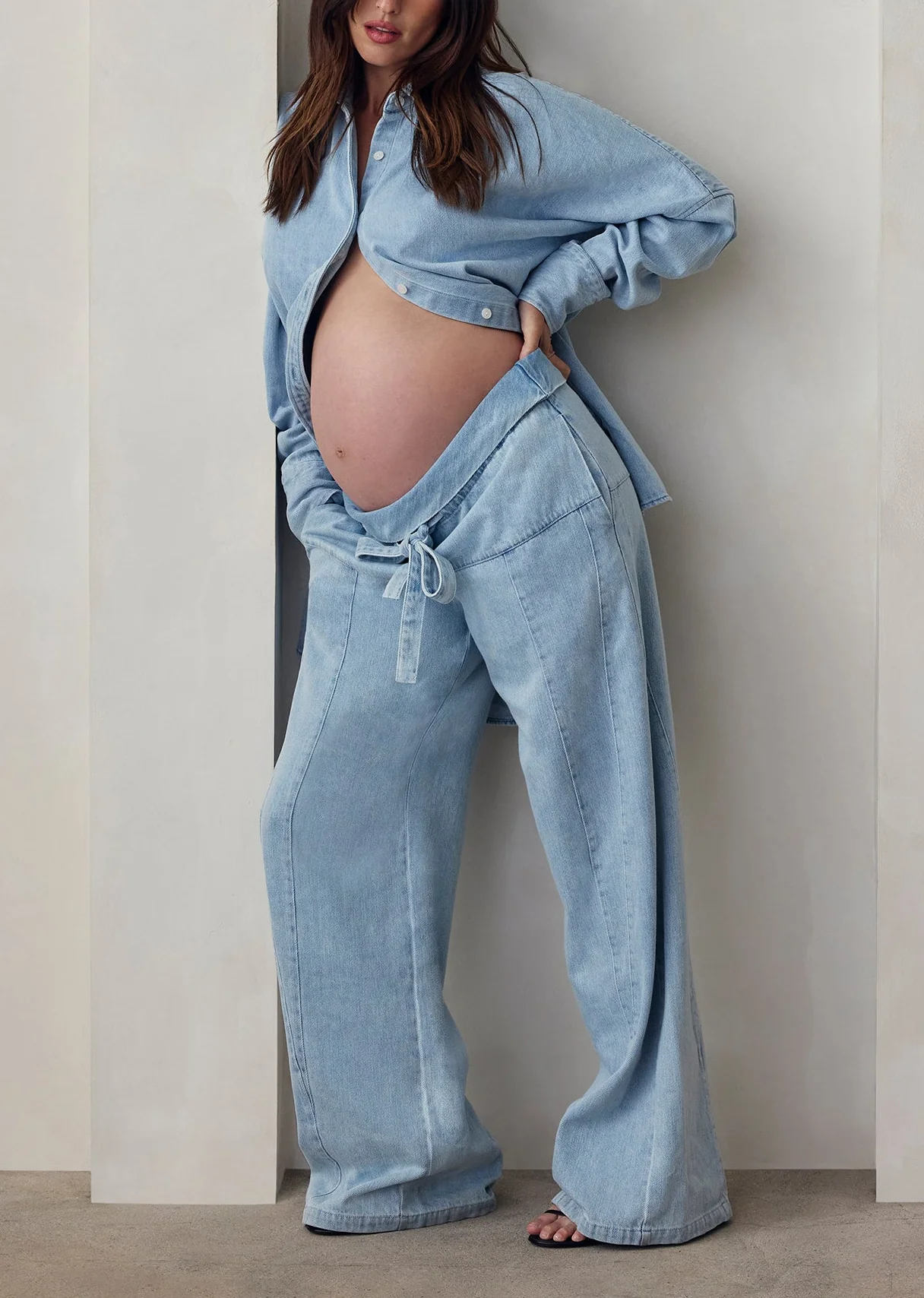 The Relaxed Denim Jean - Image 7